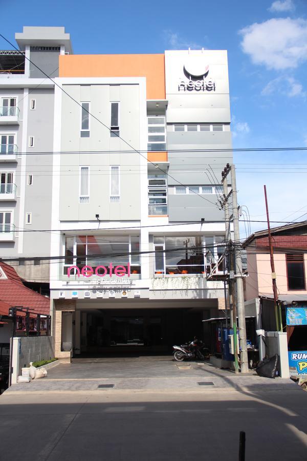 Neotel Hotel City Centre Tanjung Redep Exterior photo